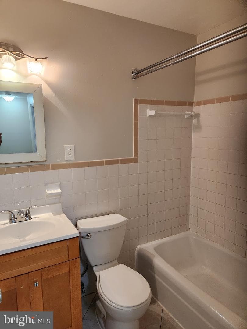 5908 Westchester Park Drive photo 21