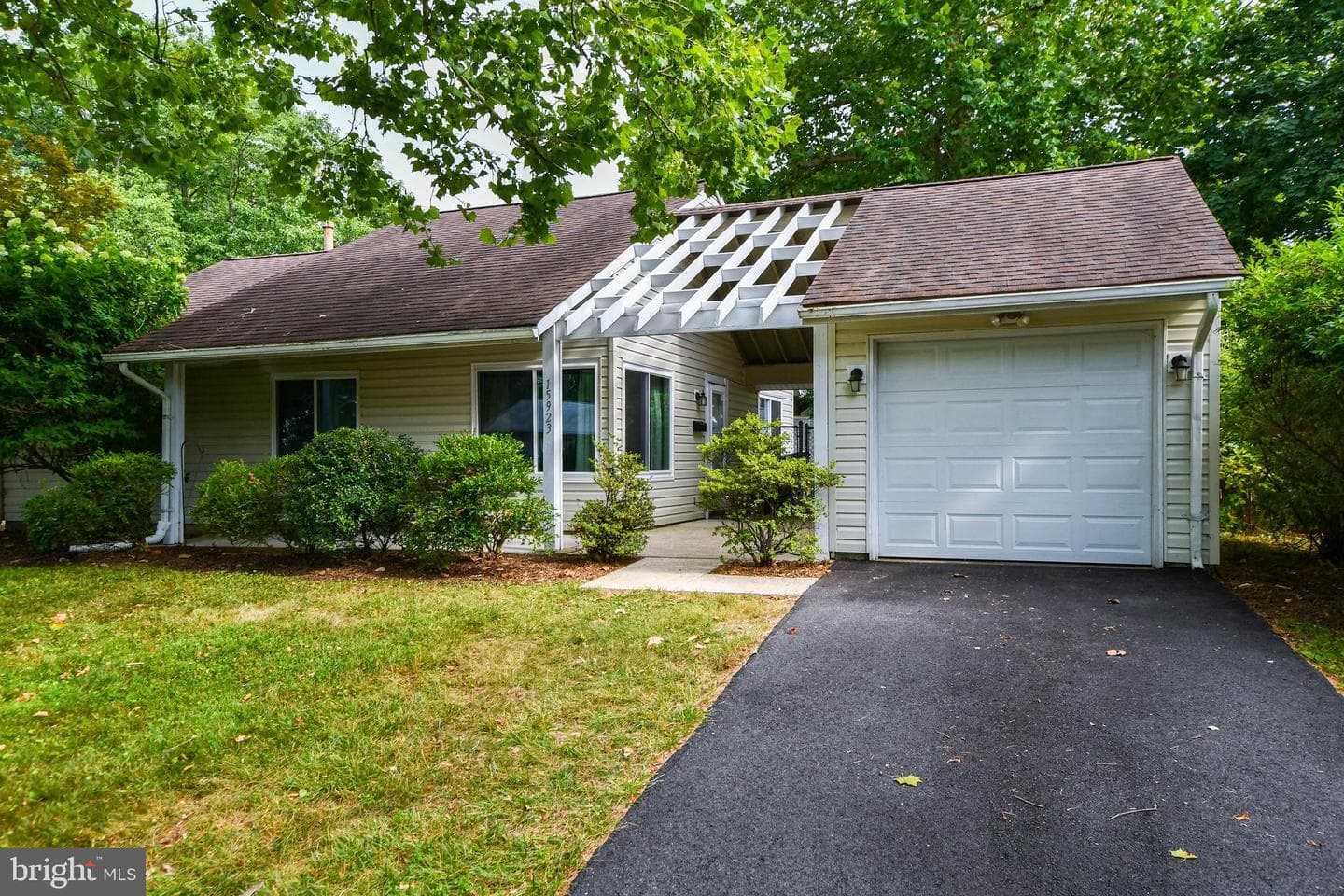 15923 Paisley Lane photo 2