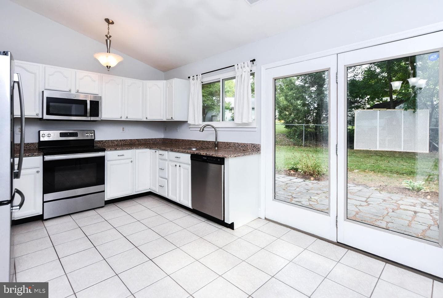 15923 Paisley Lane photo 8
