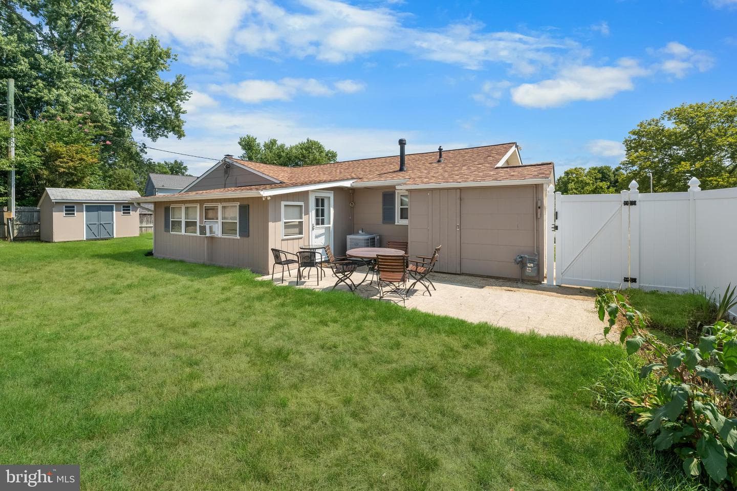 12729 Buckingham Drive photo 24