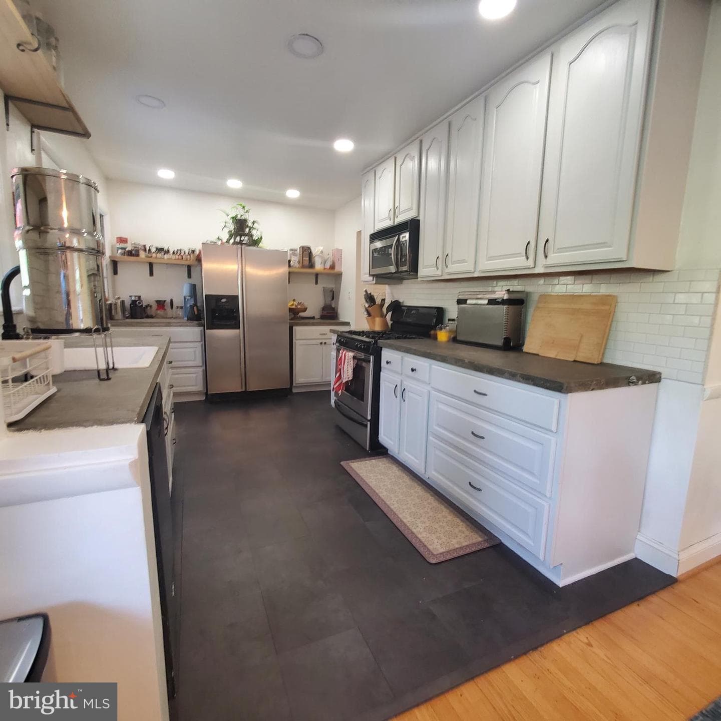 10106 Towhee Avenue photo 7