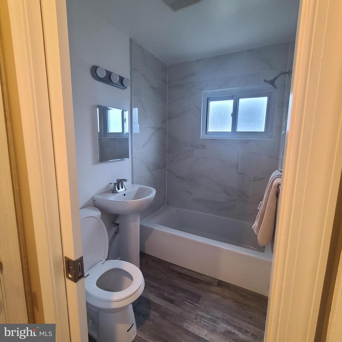 611 Quade Street photo 6