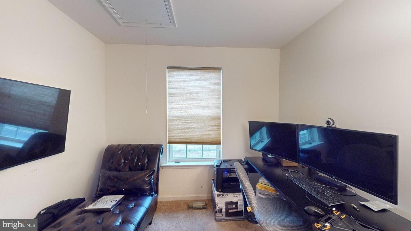 10608 Presidential Parkway photo 44