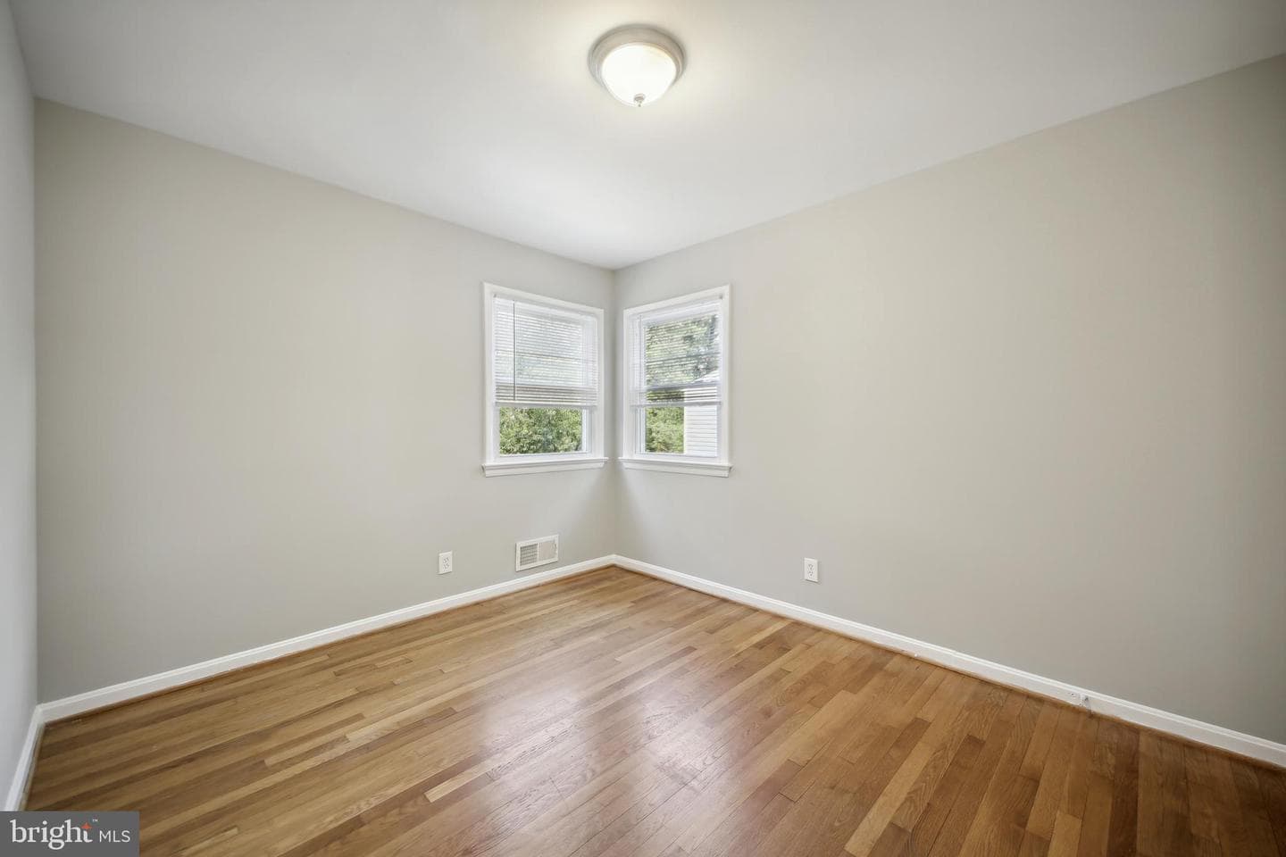 6208 Quebec Street photo 14