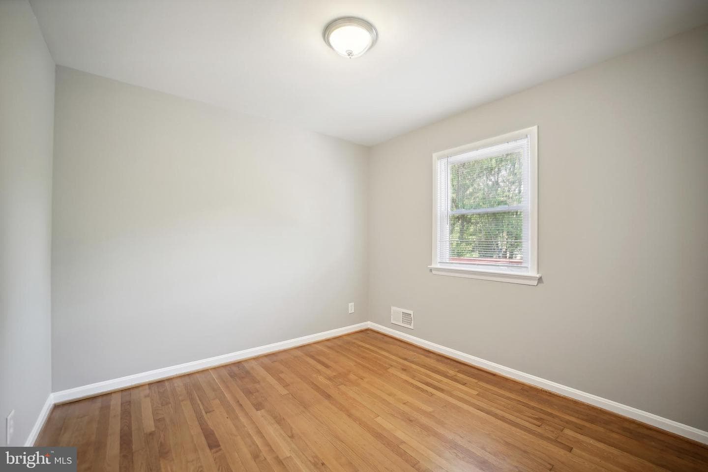 6208 Quebec Street photo 15