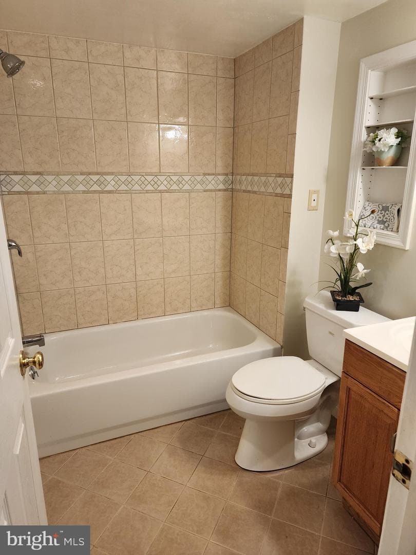 5600 Decatur Place photo 33