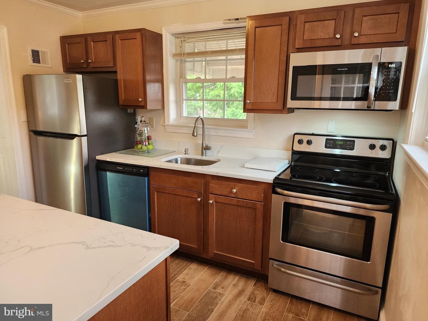 5600 Decatur Place photo 9