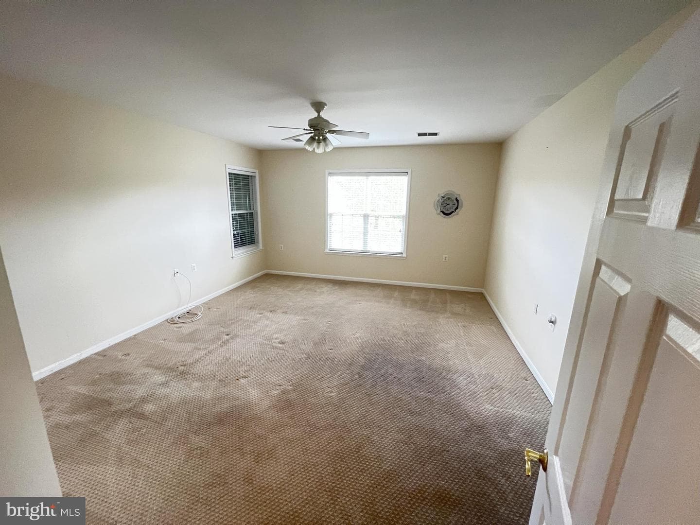 303 Fidgeway Lane photo 21