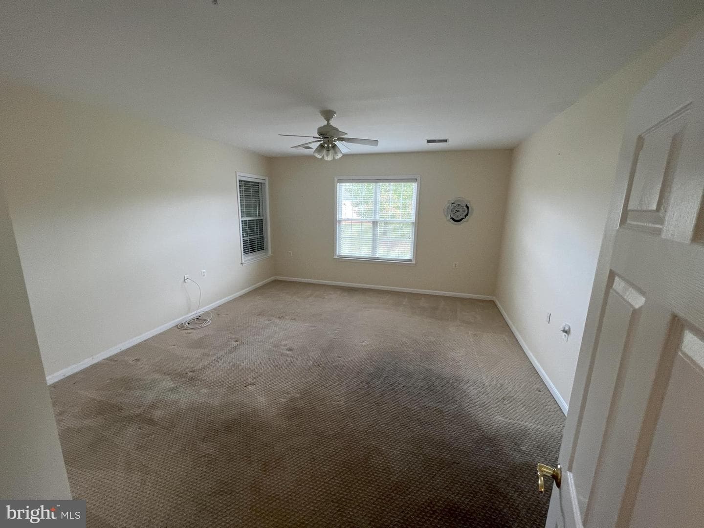 303 Fidgeway Lane photo 23