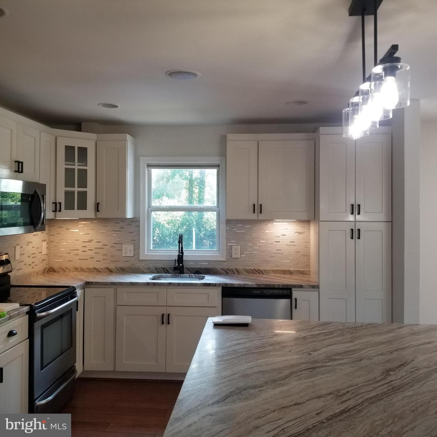 8807 Loughran Road photo 5