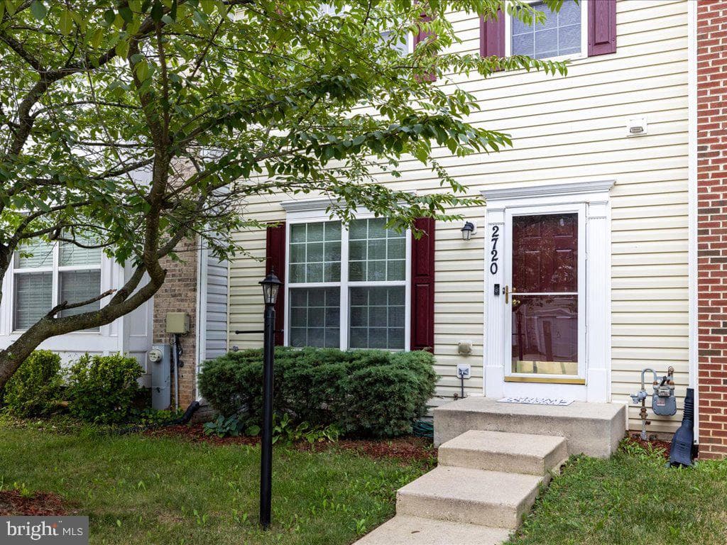 2720 Zeek Lane photo 1