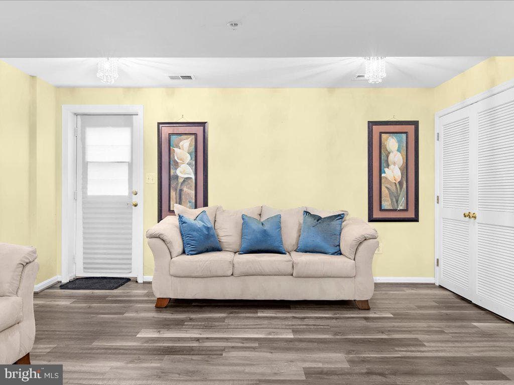 2720 Zeek Lane photo 30