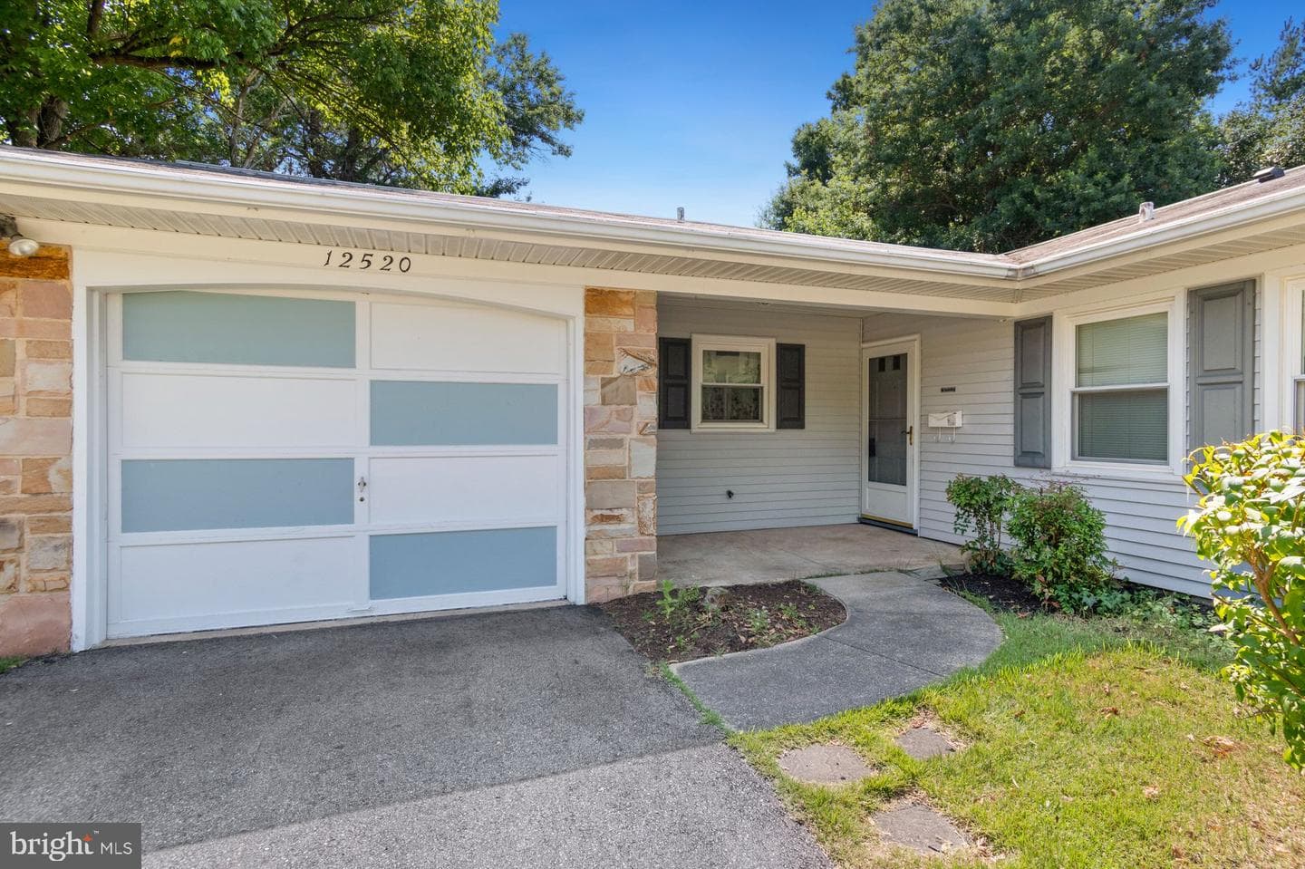 12520 Kensington Lane photo 2