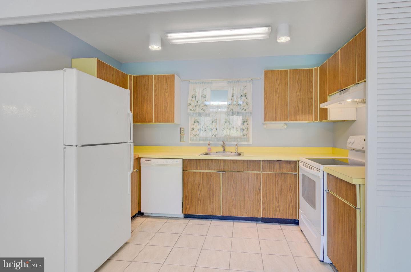 12520 Kensington Lane photo 3
