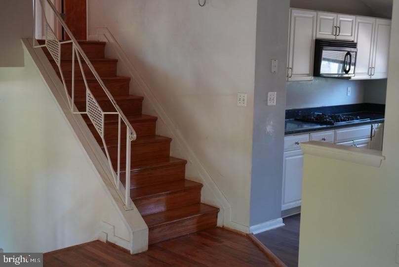 7424 Dominion Drive photo 3