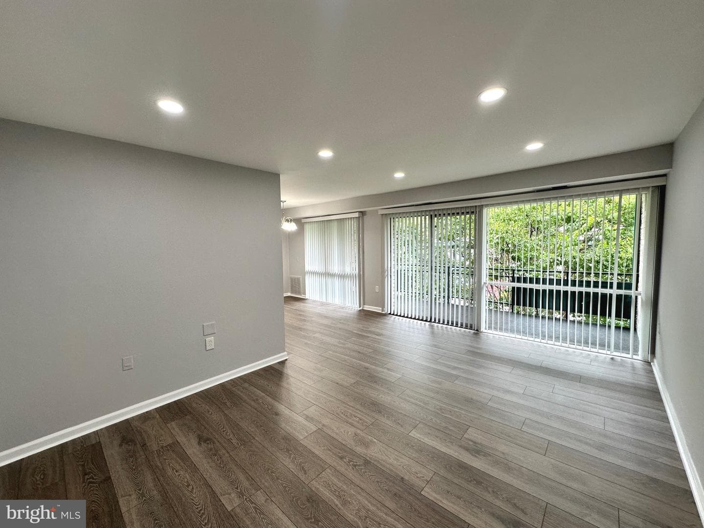 9278 Adelphi Road #304 photo 2