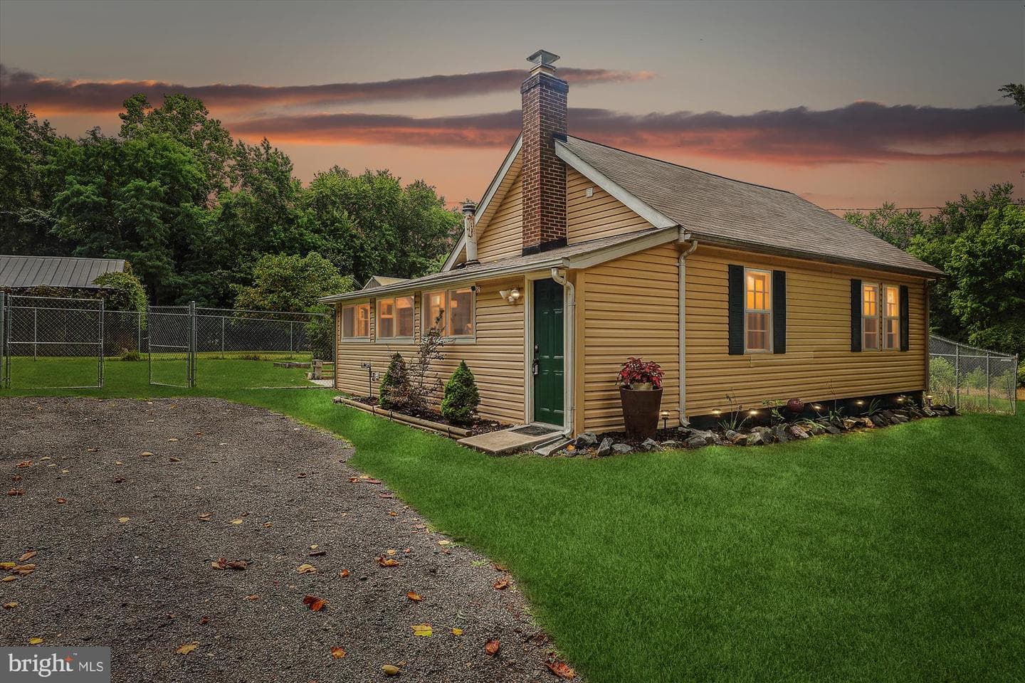 17804 Livingston Road photo 3