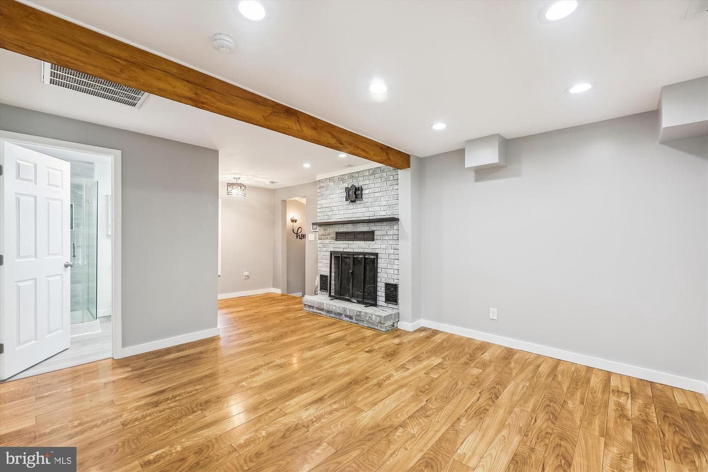 17804 Livingston Road photo 7