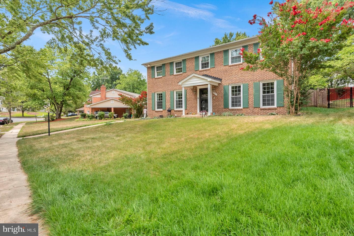 9805 Binyon Court photo 2