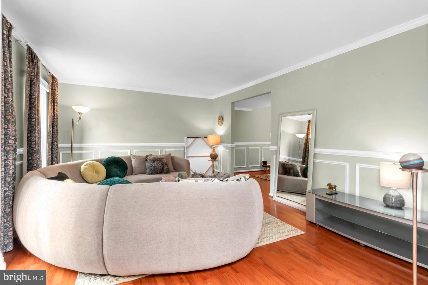 9805 Binyon Court photo 5