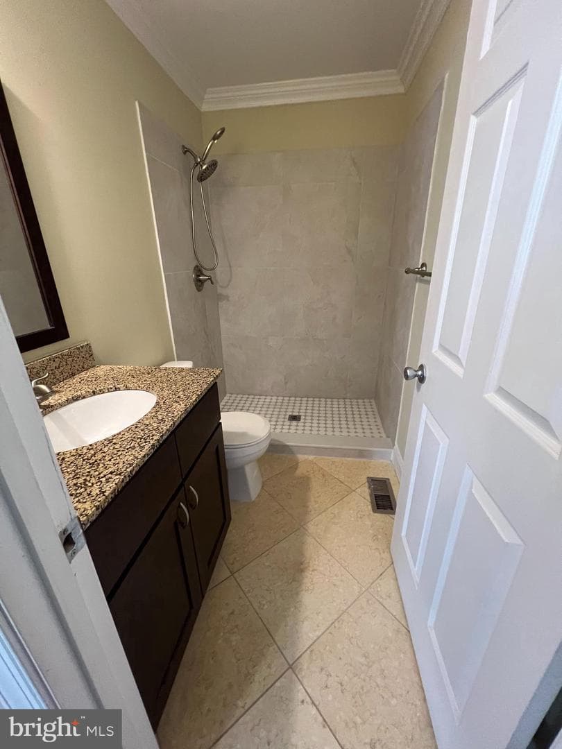 1811 Jarvis Avenue photo 18