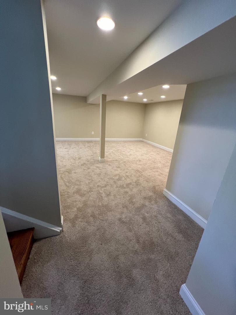 1811 Jarvis Avenue photo 19