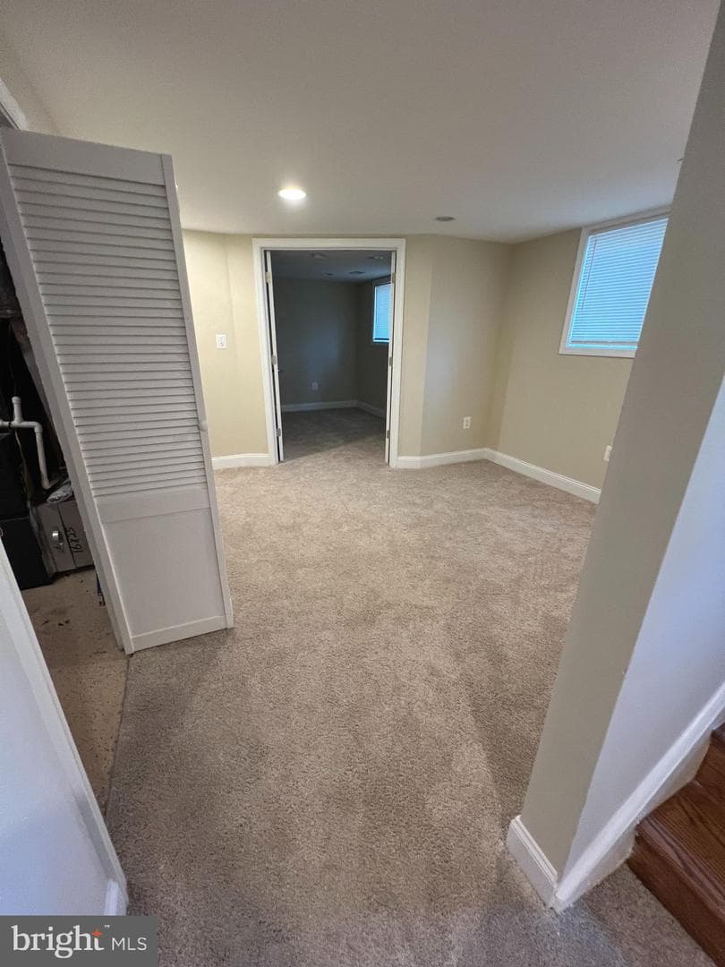 1811 Jarvis Avenue photo 22