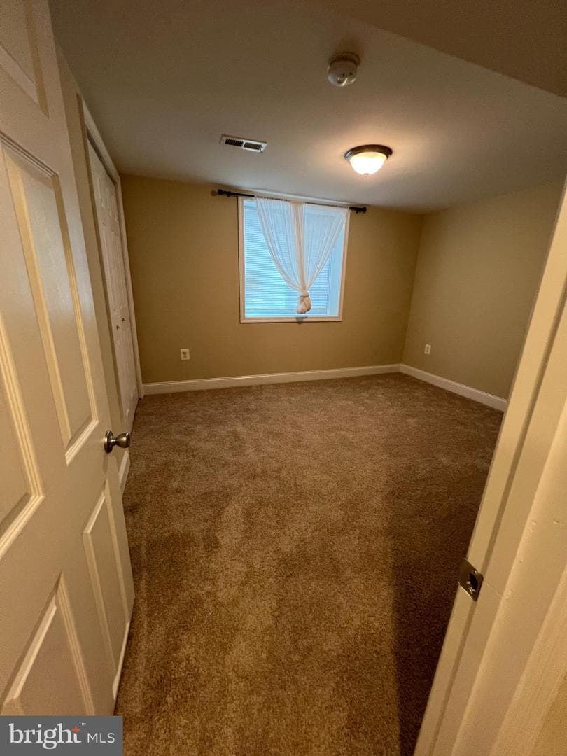 1811 Jarvis Avenue photo 24
