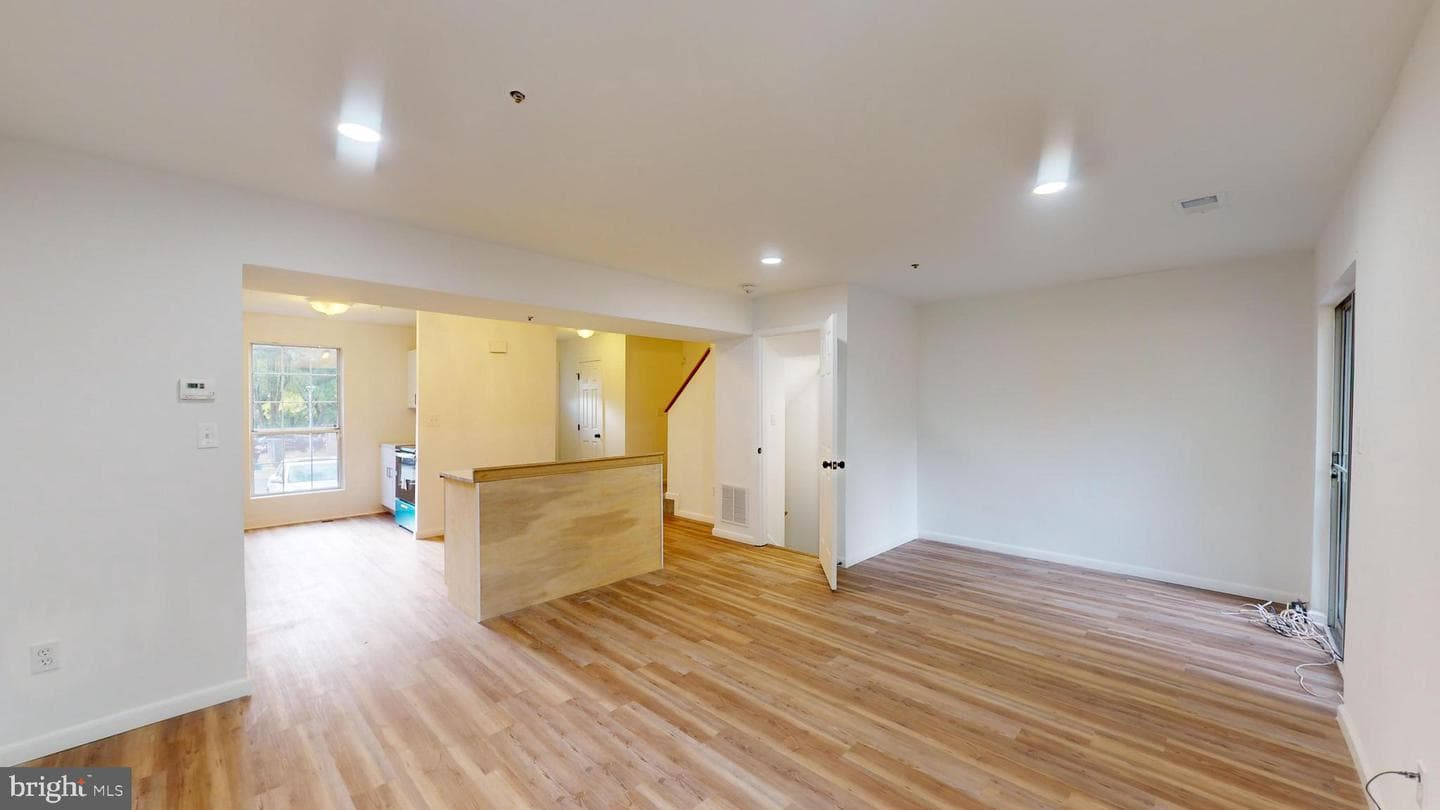 1038 Karen Boulevard photo 16