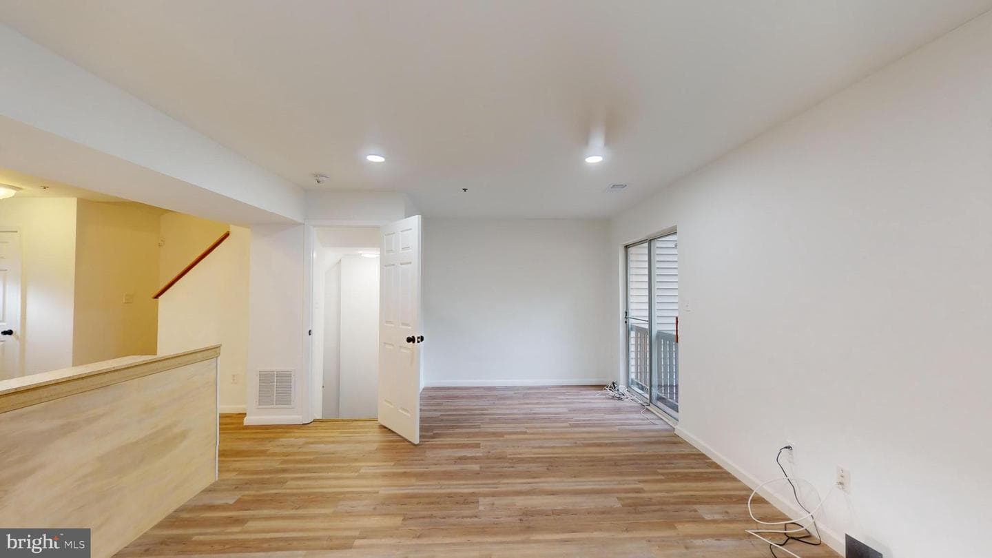 1038 Karen Boulevard photo 17