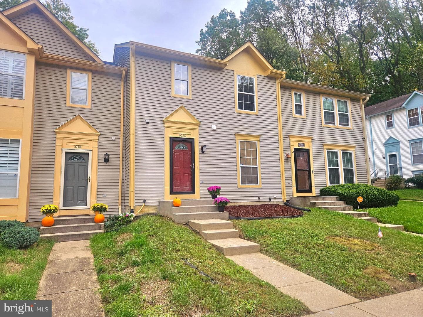 1038 Karen Boulevard photo 2