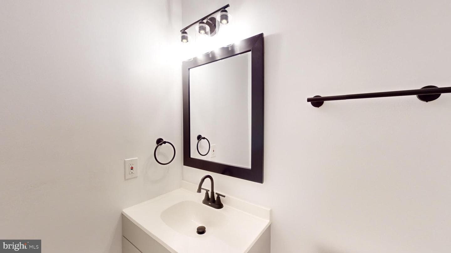 1038 Karen Boulevard photo 36
