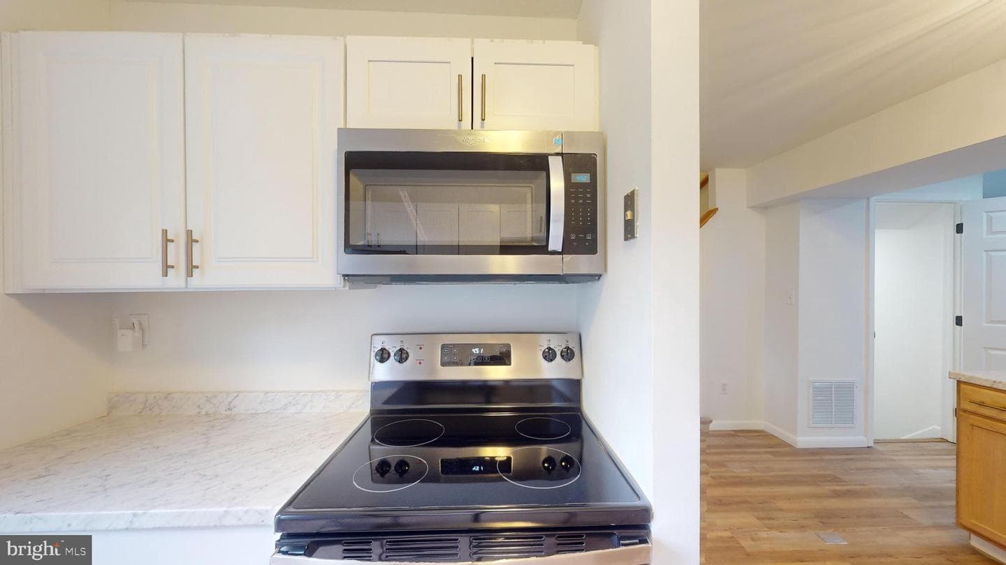 1038 Karen Boulevard photo 7