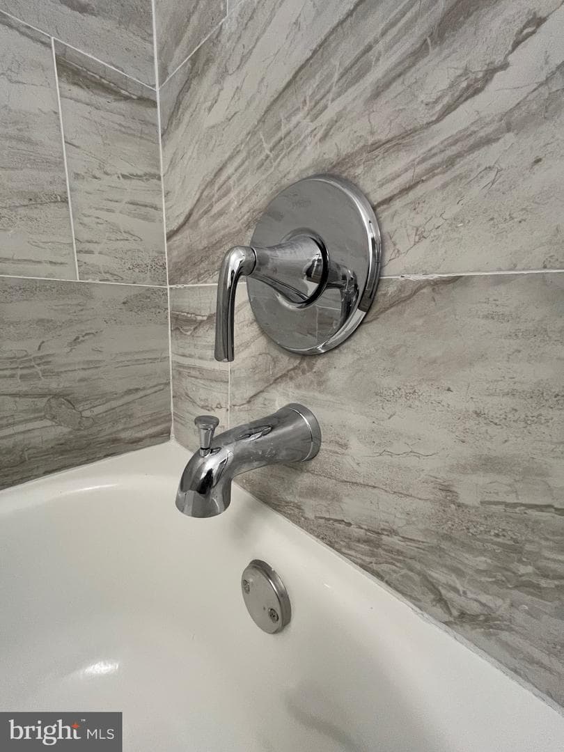 6907 Kent Town Drive photo 34