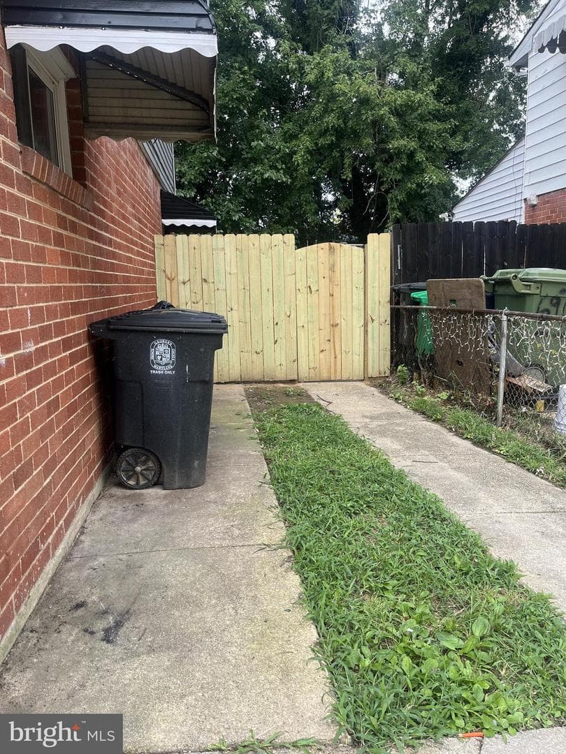 6907 Kent Town Drive photo 40