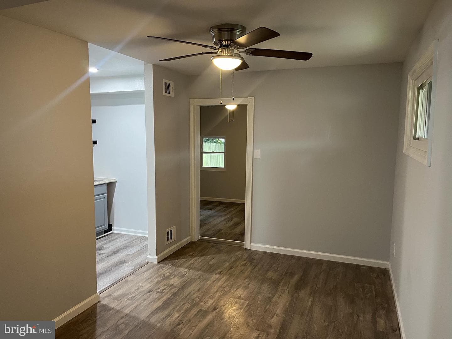 6907 Kent Town Drive photo 7
