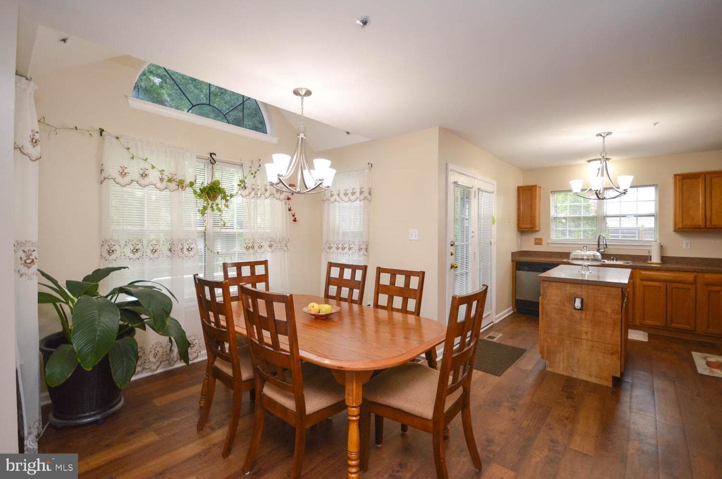 303 Prairie Court photo 13