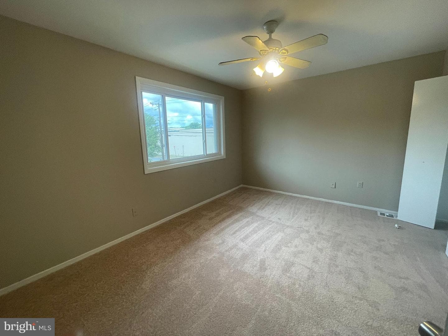 1102 Westview Terrace photo 14