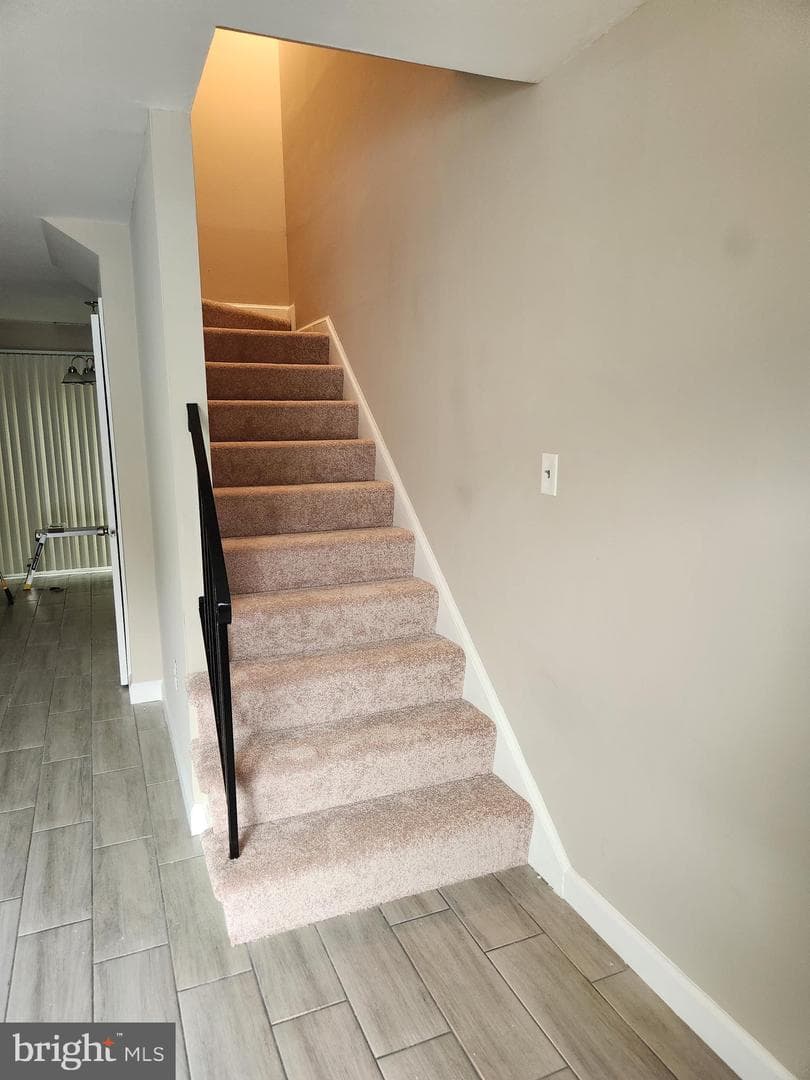 1102 Westview Terrace photo 7