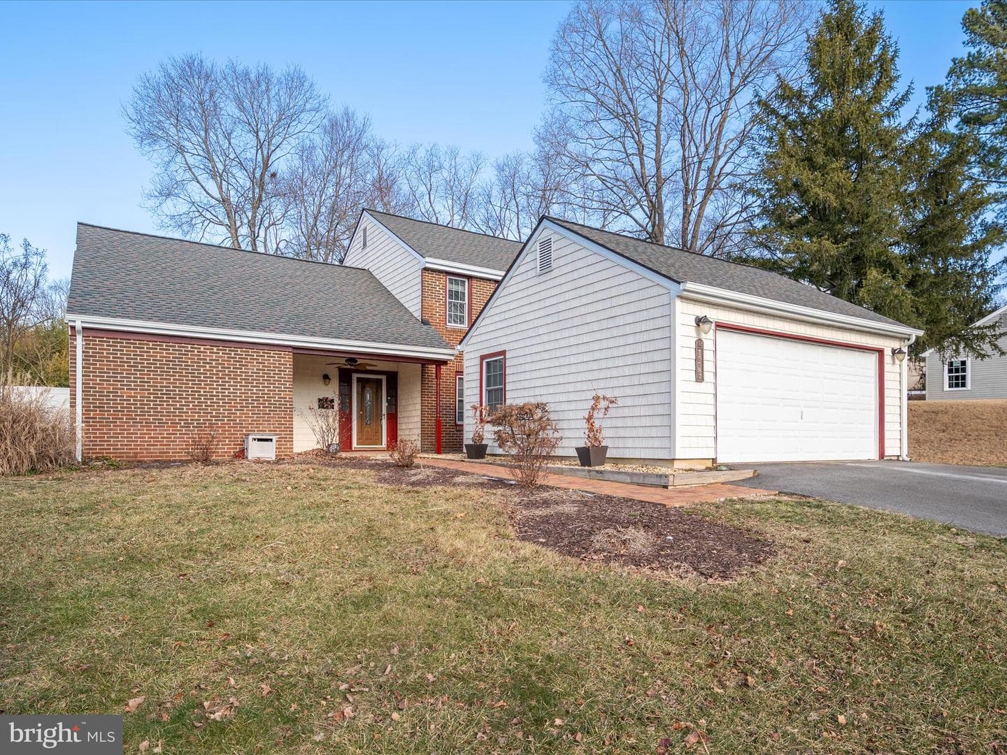 15587 Peach Walker Drive photo 2