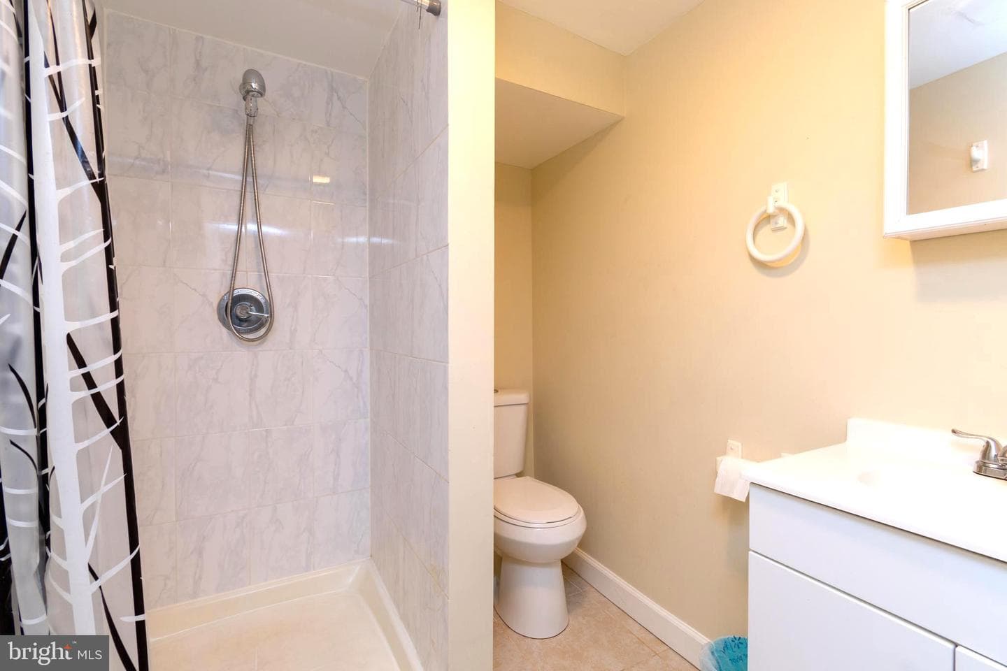 6715 Lamont Drive photo 8