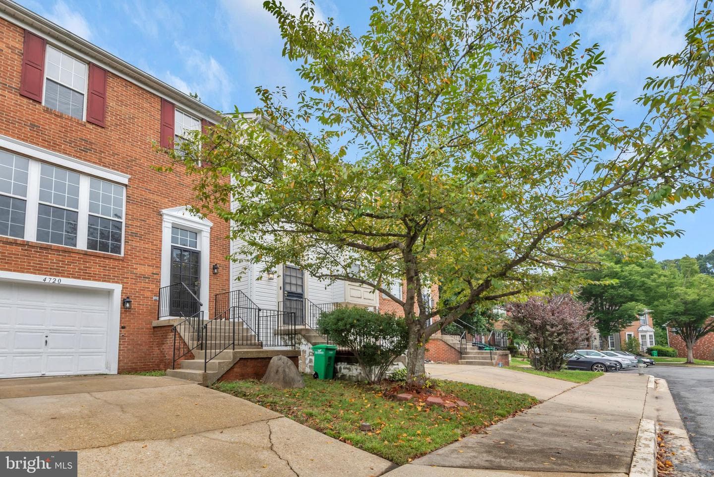 4720 Rolling Dale Way photo 2