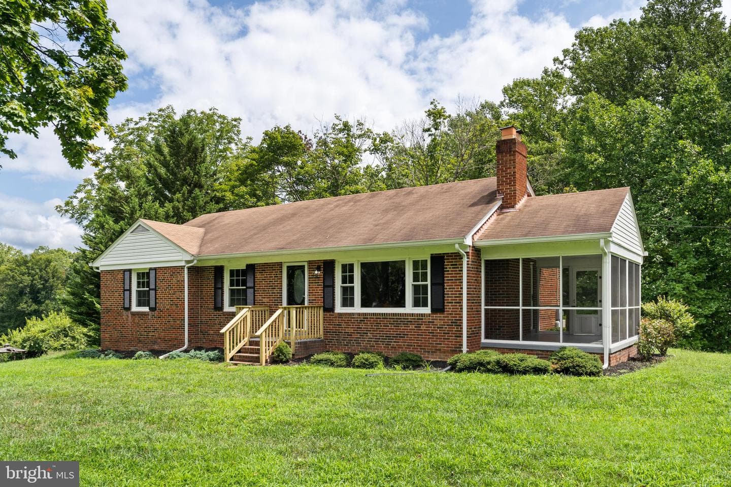 16007 Tanyard Road photo 6