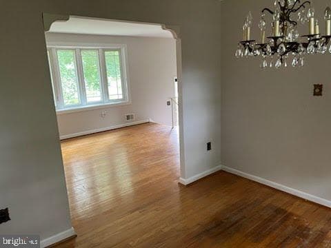 6913 Fulford Street photo 23