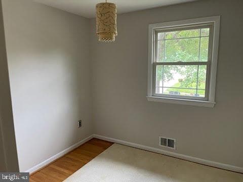 6913 Fulford Street photo 27