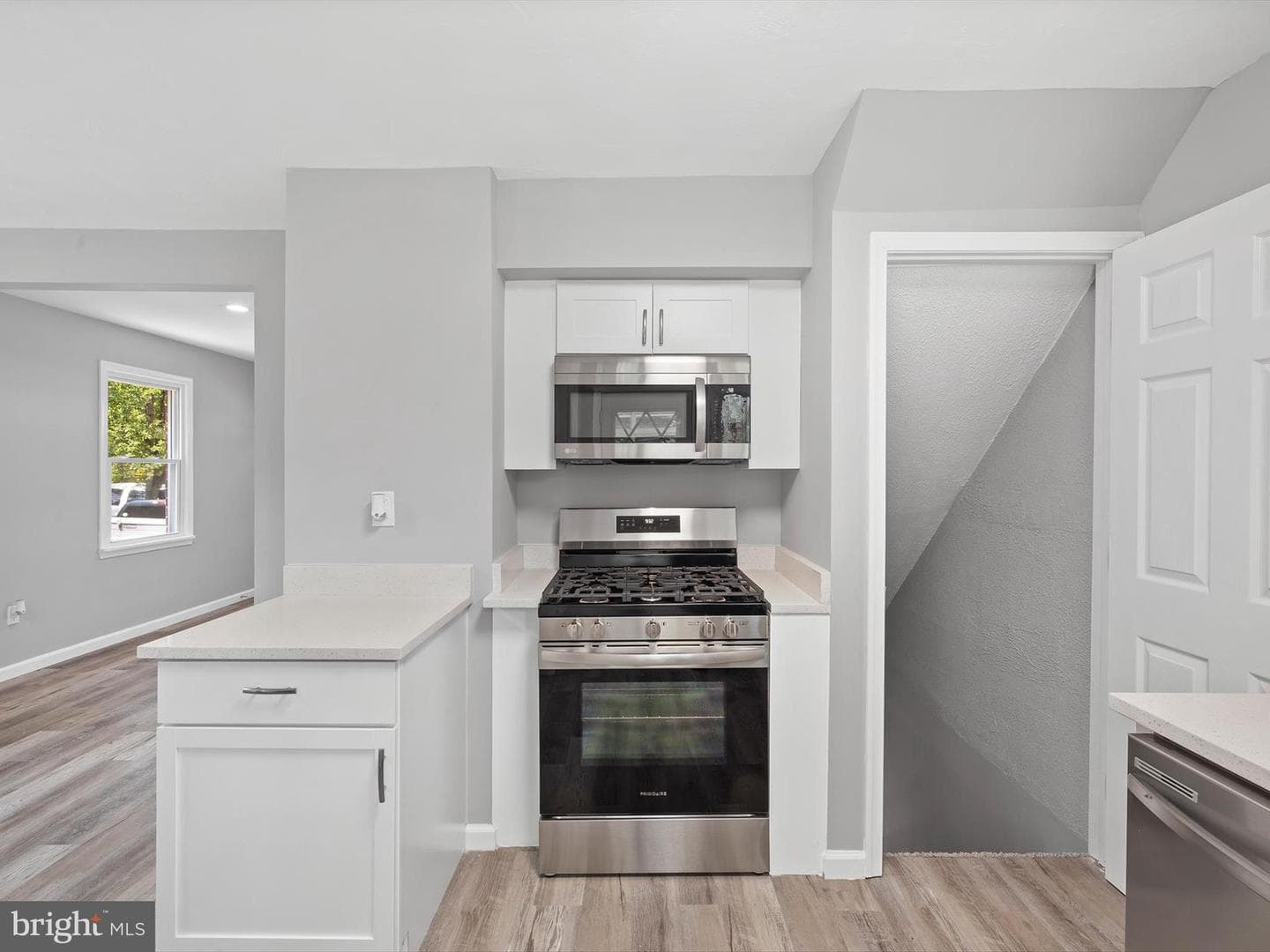 4530 Akron Street photo 6