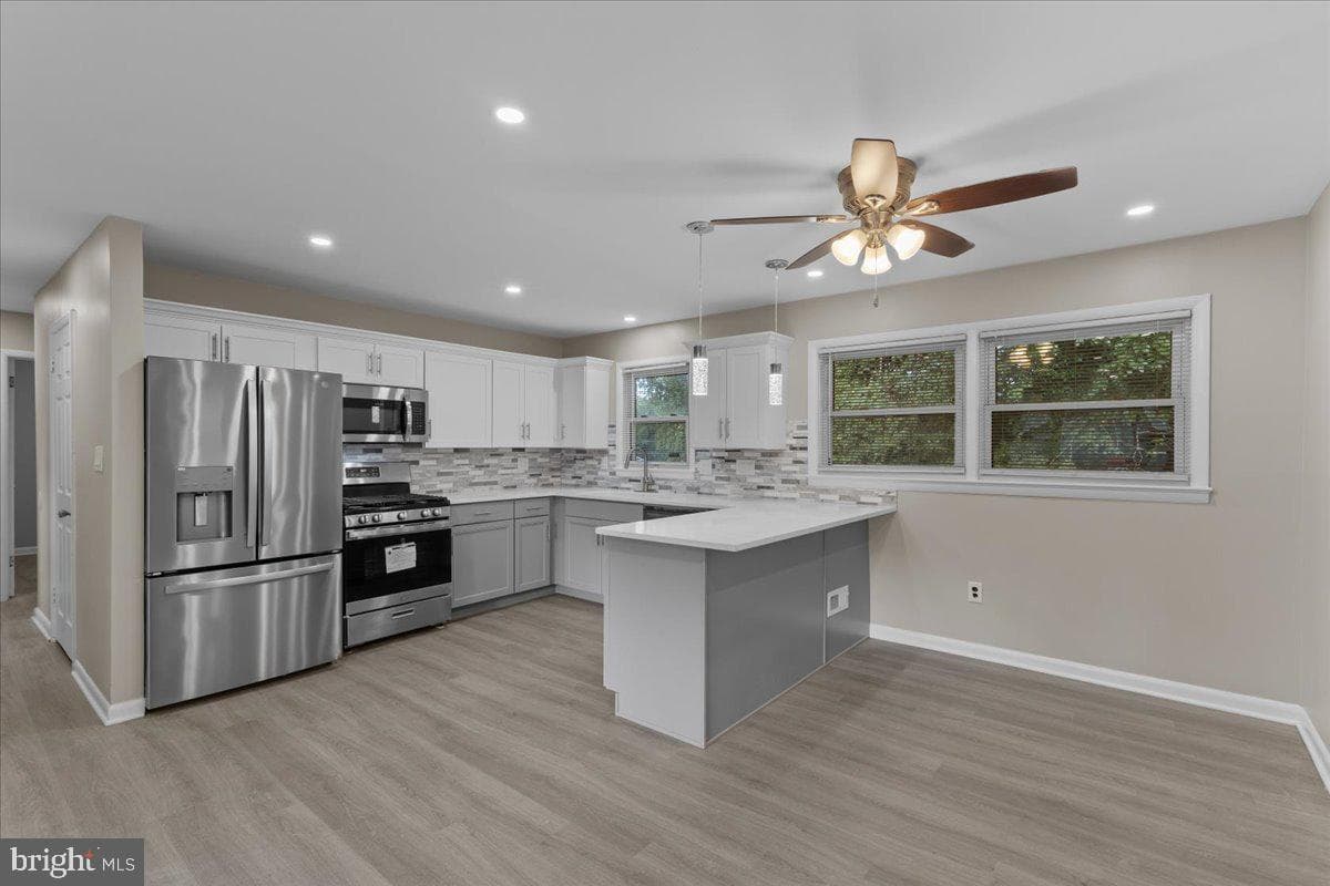 7304 Cloverdale Drive photo 4