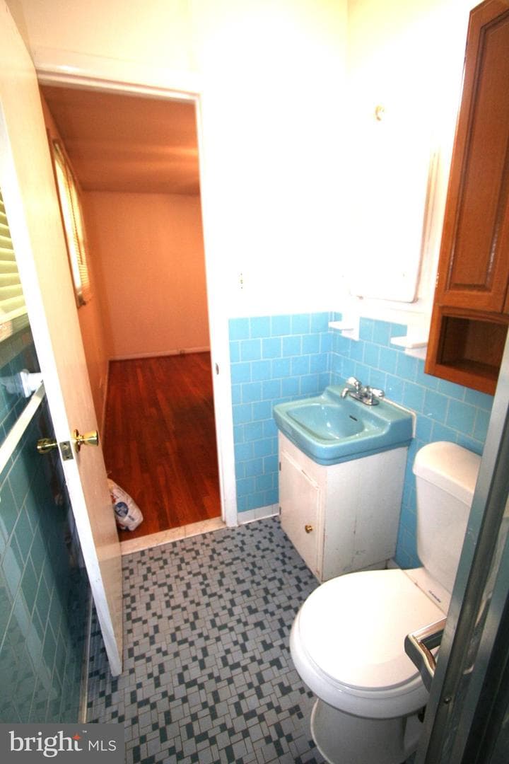 9206 Saint Andrews Place photo 18