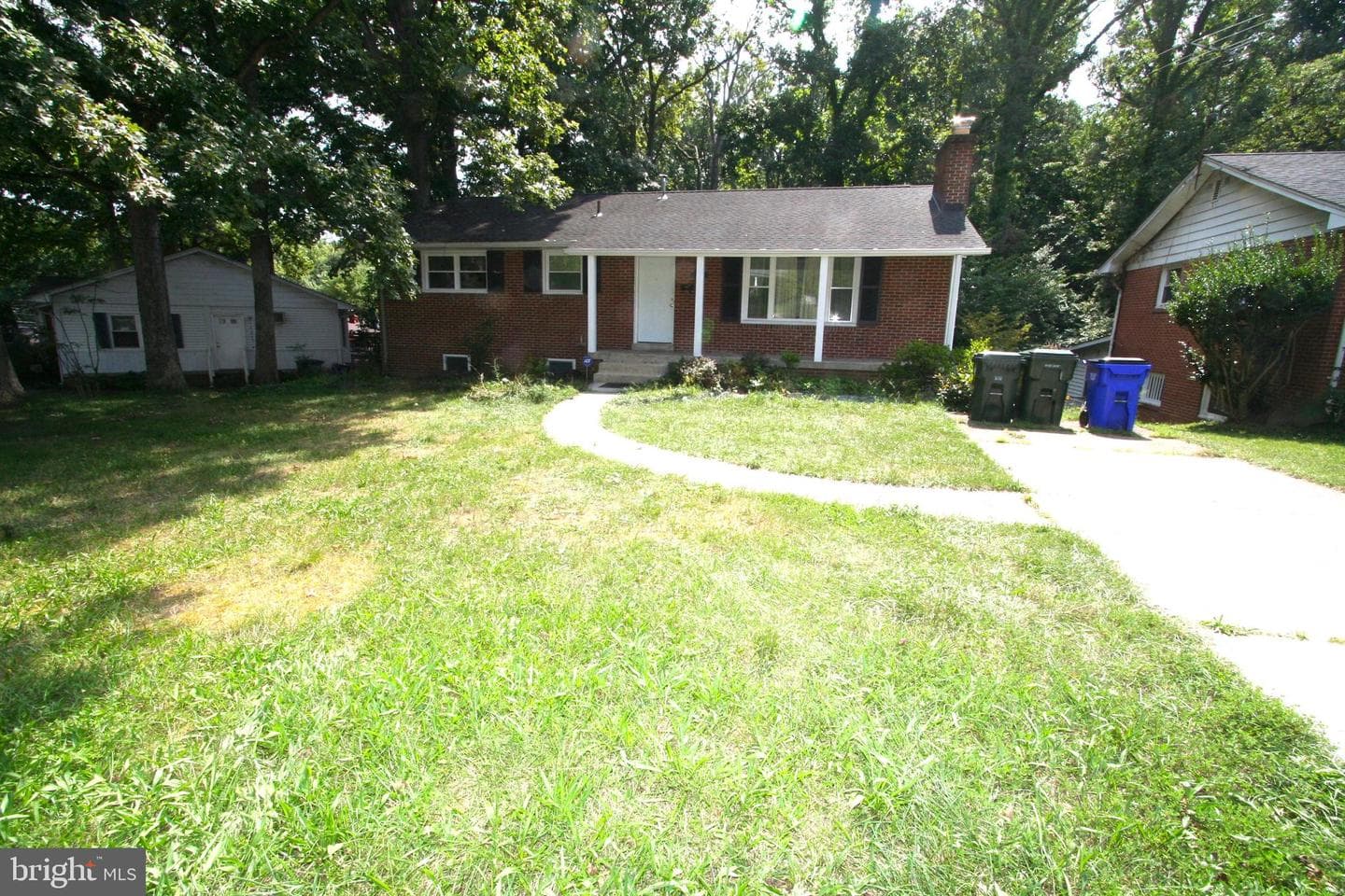 9206 Saint Andrews Place photo 3