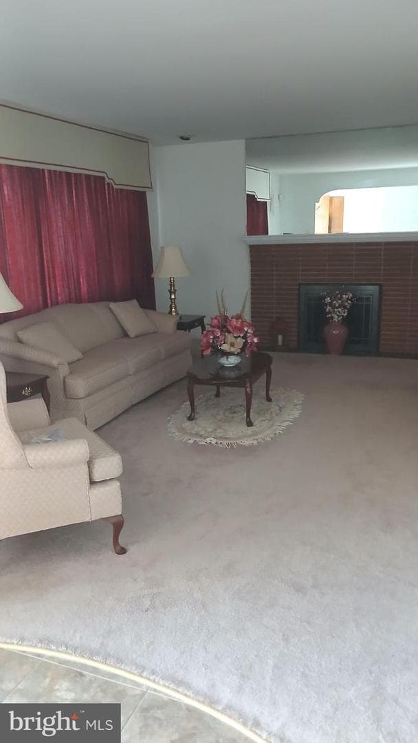 908 Cox Avenue photo 3